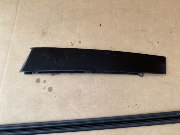 Ornament usa dreapta fata VW Sharan 7N 2014 7N0837902 7N0 837 902 - Dezmembrari Auto