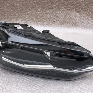 Far dreapta led VW Polo 2G din 2019 2G1941036B 2G1 941 036 B - Dezmembrari Auto