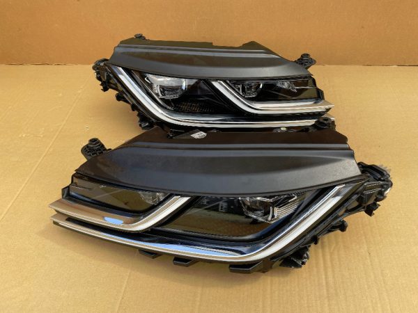 Set faruri LED adaptive COMPLETE VW ARTEON la 0 km 3G8941081 3G8941082 - Dezmembrari Auto