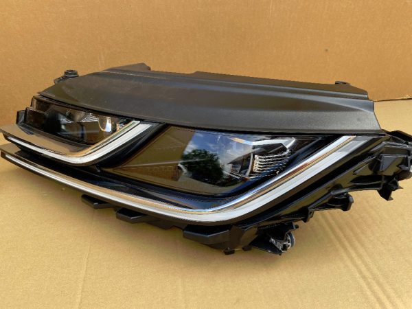 Set faruri LED adaptive COMPLETE VW ARTEON la 0 km 3G8941081 3G8941082 - Dezmembrari Auto - imagine 3