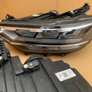 Far stanga led VW Passat B8 facelift 2020 3G1941035P 3G1 941 035 P la 0 km - Dezmembrari Auto