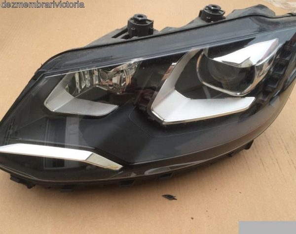 Far stanga xenon LED VW Sharan 7N din 2012 7N1941751 - Dezmembrari Auto