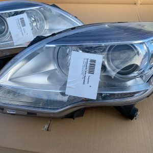 Far xenon complet stanga Mercedes R-Class R400 W251 facelift 2015 A2518206761 - Dezmembrari Auto