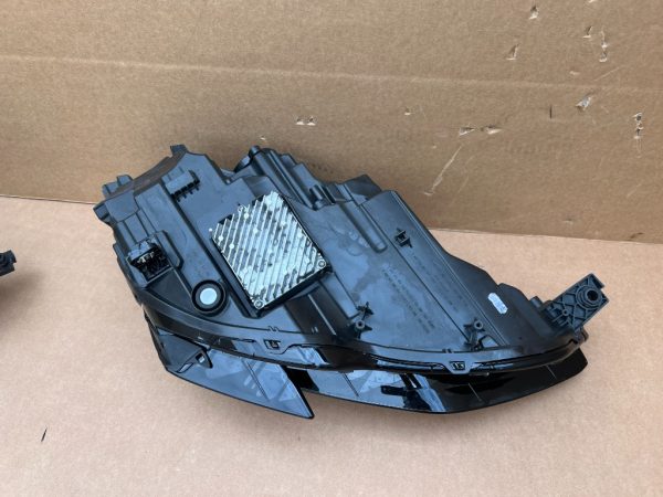 Faruri led Audi A3 8Y din 2023 la 0 km 8Y0 941 033 8Y0 941 034 set - Dezmembrari Auto - imagine 2