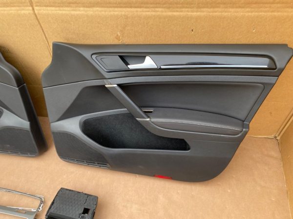 Fete usi piele fata stanga dreapta VW Golf 7 cu lumini ambientale - Dezmembrari Auto - imagine 2