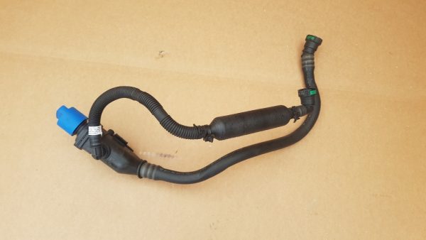 Filtru adblue VW Passat B8 2.0 tdi 3Q0131965C 3Q0 131 965 C 3Q0131965C 3Q0 131 965 C - Dezmembrari Auto