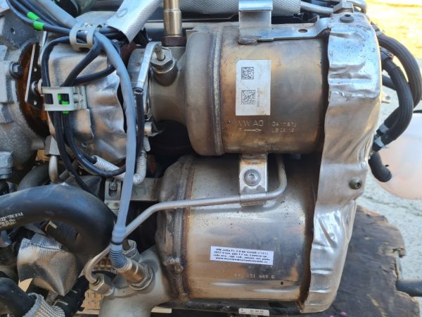 Filtru de particule VW Jetta 2017 2.0 tdi 04L131669Q 04L 131 669 Q la 0 km - Dezmembrari Auto