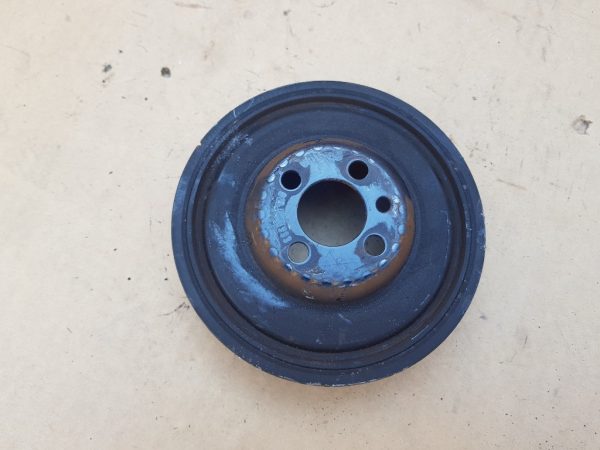 Fulie motor Audi A3 8P 1.6 tdi 038105243M 038 105 243 M - Dezmembrari Auto