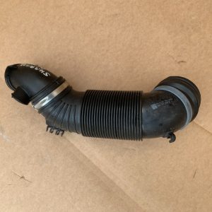 Furtun admisie VW Sharan 2.0 tdi din 2019 5N0129656D 5N0 129 656 D - Dezmembrari Auto