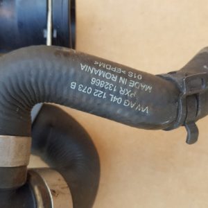 Furtun apa Audi A3 8V 2.0 tdi 04L122073B 04L 122 073 B - Dezmembrari Auto