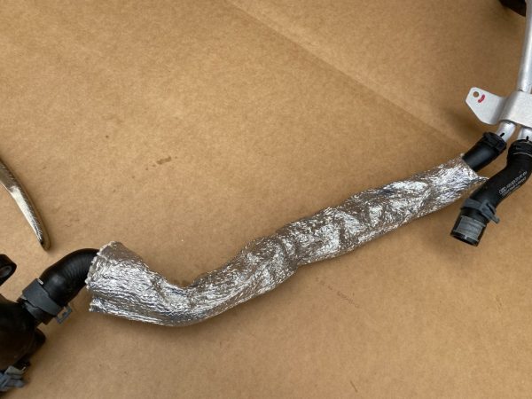 Furtun apa Audi Q8 2.0 tfsi 4M0819372CF 4M0 819 372 CF - Dezmembrari Auto