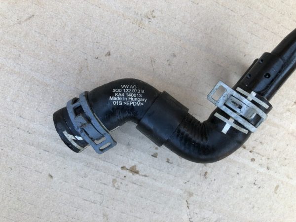 Furtun apa VW Arteon 2.0 tdi 240 cp 3Q0122073B 3Q0 122 073 B - Dezmembrari Auto