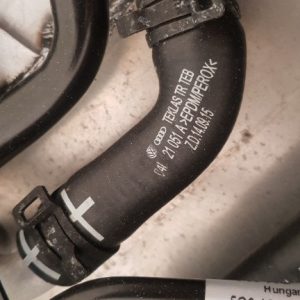 Furtun apa VW Golf 7 04L121051A 04L 121 051 A - Dezmembrari Auto
