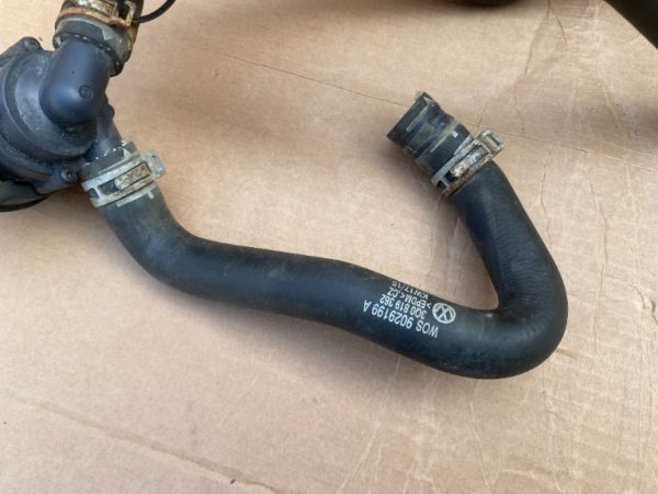 Furtun apa VW Passat B8 2.0 tdi 3Q0819362 3Q0 819 362 - Dezmembrari Auto