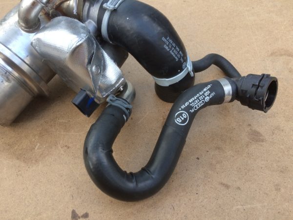 5Q0122157C 5Q0 122 157 C Furtun apa VW Passat B8 - Dezmembrari Auto