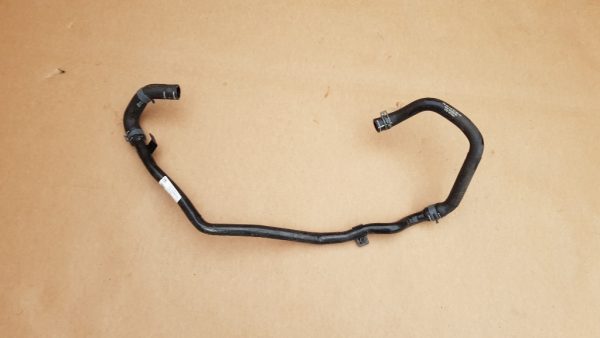 Furtun apa VW Passat CC 2.0 tdi 1K0121051AH 1K0 121 051 AH - Dezmembrari Auto