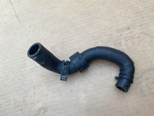 Furtun apa VW Sharan 7N Seat Alhambra 2 2.0 tdi 04L122058D 04L 122 058 D - Dezmembrari Auto
