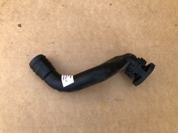 Furtun apa VW Touran 2017 5Q0129637C 5Q0 129 637 C - Dezmembrari Auto