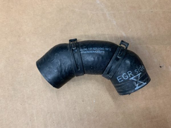 Furtun Audi A3 8V 2.0 tdi 04L131521 04L 131 521 - Dezmembrari Auto