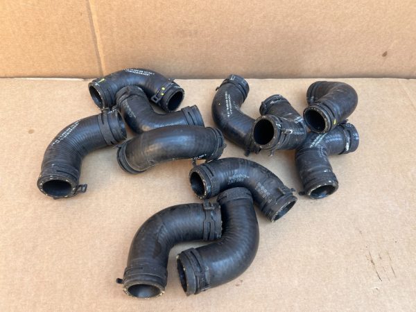 Furtun EGR VW Touareg CR 3.0 tdi DEN 059131555C 059 131 555 C - Dezmembrari Auto