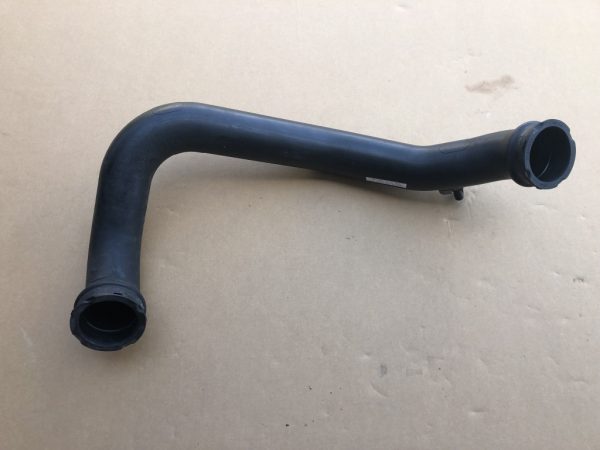 Furtun intercooler cu senzor Audi A5 2018 F5 QUATTRO 3.0 tdi 8W0145673A 8W0 145 673 A - Dezmembrari Auto
