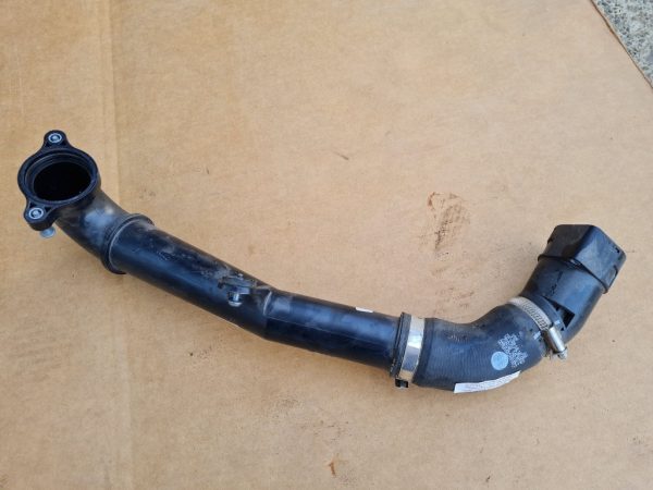 Tubulatura intercooler VW Jetta 2017 2.0 tdi 04L131111V 04L 131 111 V la 0 km - Dezmembrari Auto