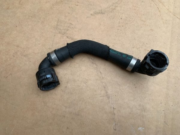 Furtun radiator BMW G12 M 760 LXiA seria 7 2017 8602677 - Dezmembrari Auto