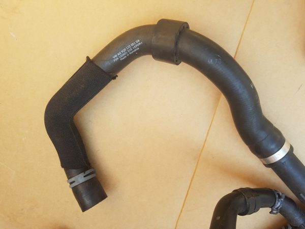Furtun radiator VW Passat B8 2.0 tdi 5Q0122051DA 5Q0 122 051 DA - Dezmembrari Auto