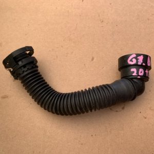 Furtun VW Golf 7 2019 2.0 tdi 04L103493C 04L 103 493 C la 0 km - Dezmembrari Auto