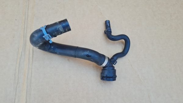 Furtun VW Passat B8 2.0 tdi 5Q0122157CL 5Q0 122 157 CL - Dezmembrari Auto