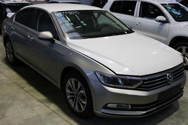 Fuzeta dreapta fata VW Passat B8 2.0 tdi 5Q0407254A 5Q0 407 254 A la 0 km - Dezmembrari Auto