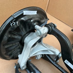 Fuzeta stanga spate cu rulment VW Passat B8.5 din 2022 la 0 km - Dezmembrari Auto