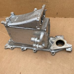 Galerie admisie intercooler Audi A4 A5 A6 Q5 04L129766AD 04L 129 766 AD la 0 km - Dezmembrari Auto
