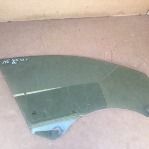 Geam dreapta fata Audi A6 4F C6 din 2005 2006 2007 2008 2009 2010 - Dezmembrari Auto