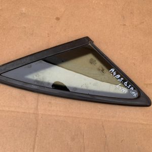 Geam fix dreapta spate Audi A4 B8 limuzina - Dezmembrari Auto