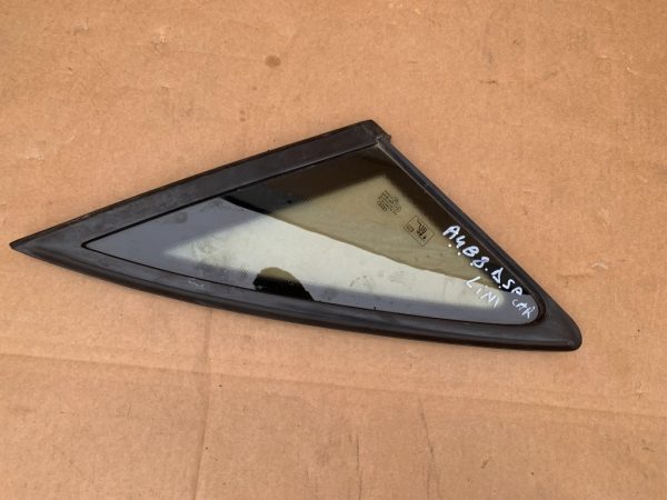 Geam fix dreapta spate Audi A4 B8 limuzina - Dezmembrari Auto