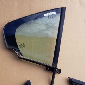 Geam fix dreapta spate VW Jetta 2016 - Dezmembrari Auto