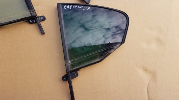 Geam fix ionizat stanga spate VW Passat B8 limuzina - Dezmembrari Auto