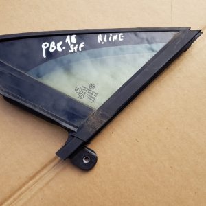 Geam fix stanga fata VW Passat B8 - Dezmembrari Auto