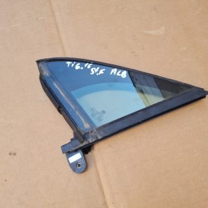 Geam fix triunghi stanga fata VW Tiguan 2 2017 - Dezmembrari Auto