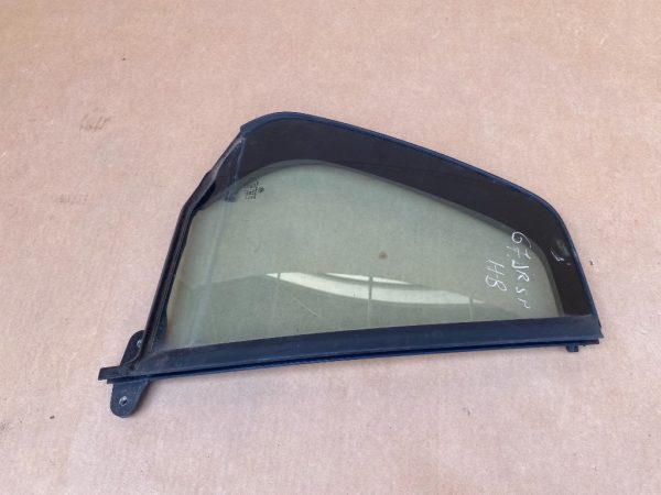 Geam fix usa dreapta spate VW Golf 7 hatchback 2016 - Dezmembrari Auto