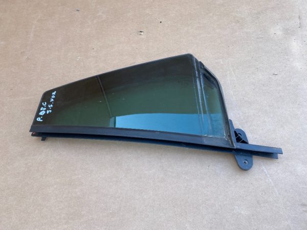 Geam fix usa stanga spate VW Passat B8 variant 3G9845213 3G9 845 213 - Dezmembrari Auto