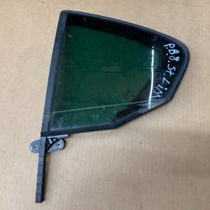 Geam ionizat mic fix usa stanga spate VW Passat B8 limuzina - Dezmembrari Auto