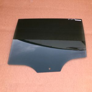 Geam ionizat stanga spate VW Golf 7 hatchback - Dezmembrari Auto