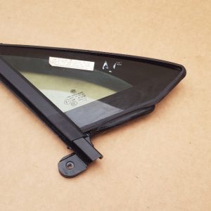 Geam mic fix usa dreapta fata VW Passat B8 - Dezmembrari Auto