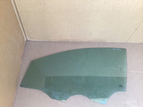 Geam stanga fata Seat Altea din 2005 - Dezmembrari Auto