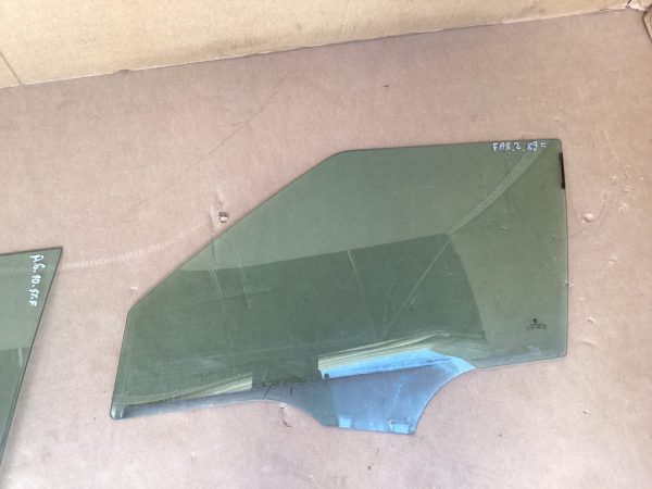 Geam stanga fata Skoda Fabia 2 din 2008 2009 2010 2011 2012 - Dezmembrari Auto