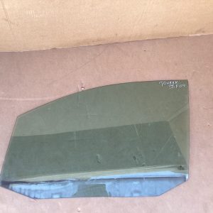 Geam stanga fata VW Touran din 2003 2004 2005 2006 2007 2008 2009 - Dezmembrari Auto