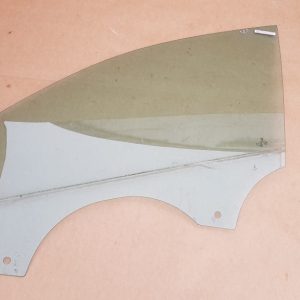 Geam usa stanga fata VW Passat B8 - Dezmembrari Auto