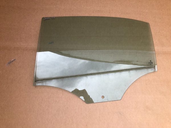 Geam usa stanga spate VW Jetta 2017 5C5035454A 5C5 035 454 A - Dezmembrari Auto